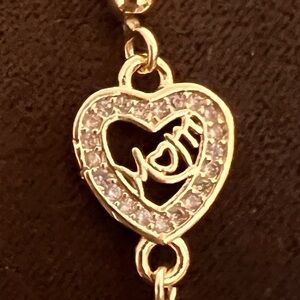 Mom Adjustable Bracelet 2/$15